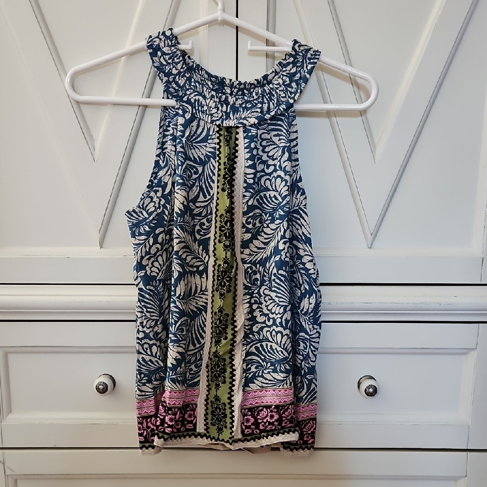 ✨️LOFT Floral Sleeveless Top with Pink and Blue Accents